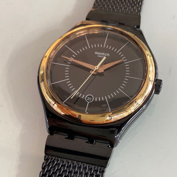 Swatch YWB403H Erkek Kol Saati