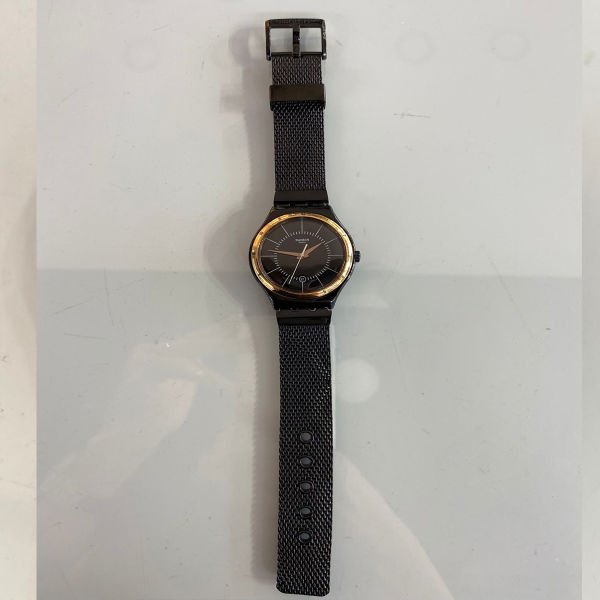 Swatch YWB403H Erkek Kol Saati