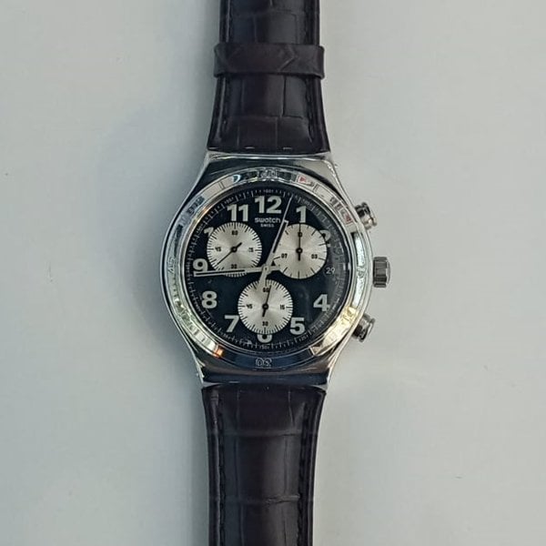 Swatch YVS400 Kahverengi Deri Erkek Kol Saati