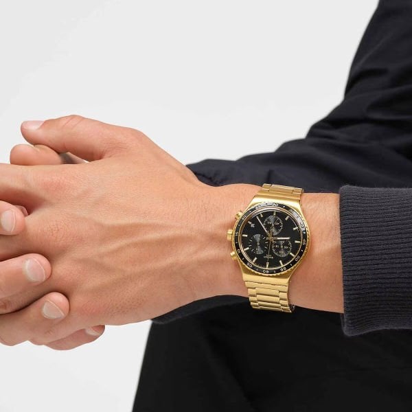 Swatch YVG418G IN THE BLACK Erkek Kol Saati