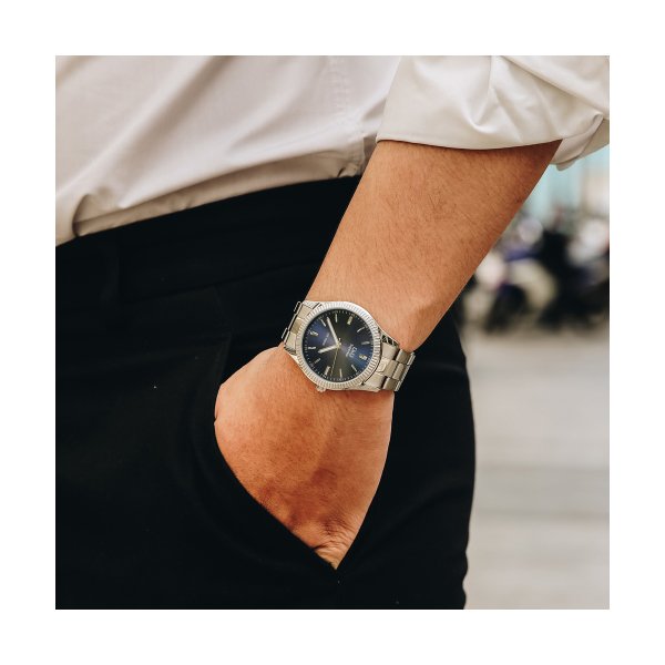 Q&Q S294J202Y Erkek Kol Saati