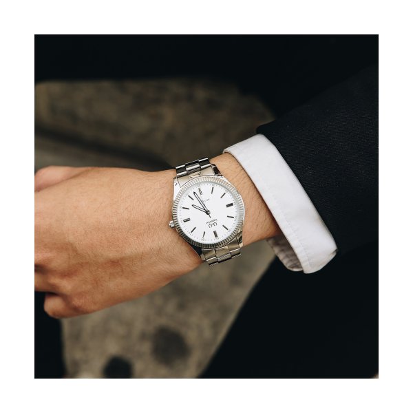 Q&Q S294J201Y Erkek Kol Saati