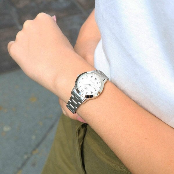 Q&Q Q947J204Y Kadın Kol Saati