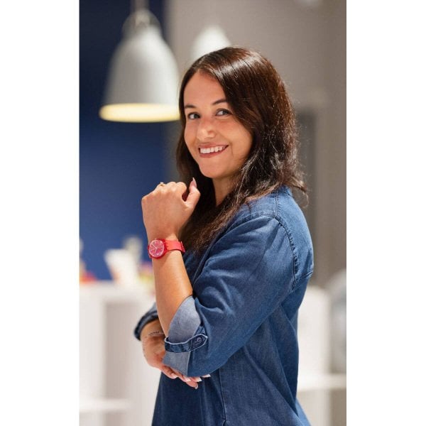 Swatch GR406 Ruberalda Plastik Silikon Kadın Kol Saati