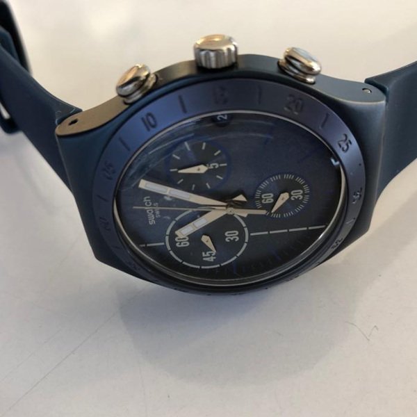 Swatch YCN4008 Lacivert Deri Kol Saati