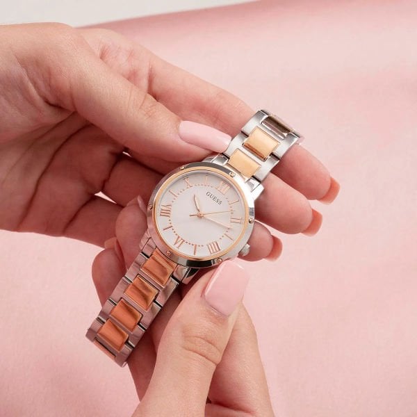 Guess GW0404L3 Kadın Kol Saati